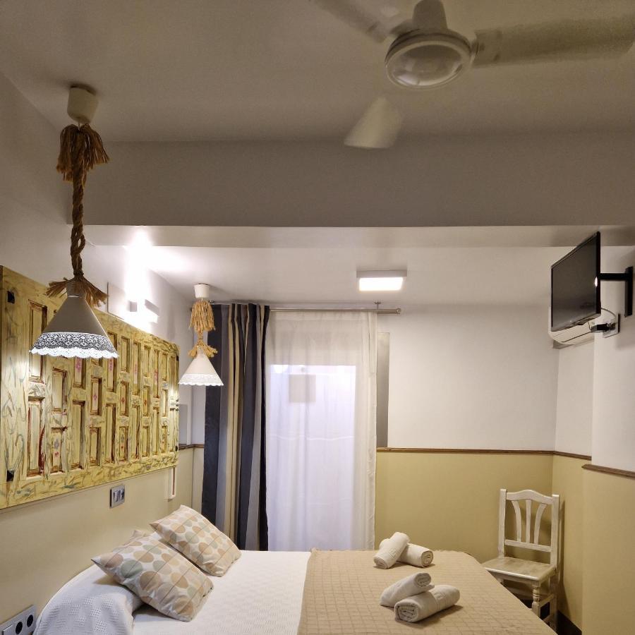 Hostal Boutique Luna De Gavin Cullera Exteriör bild