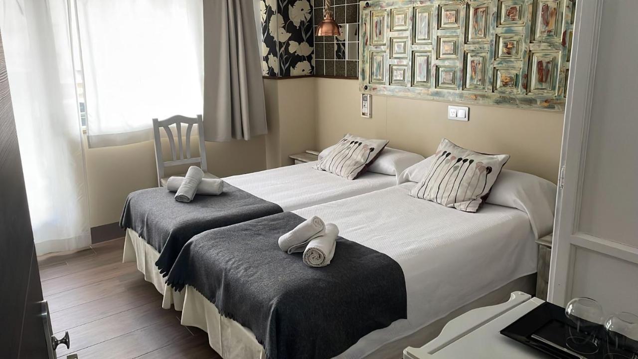Hostal Boutique Luna De Gavin Cullera Exteriör bild