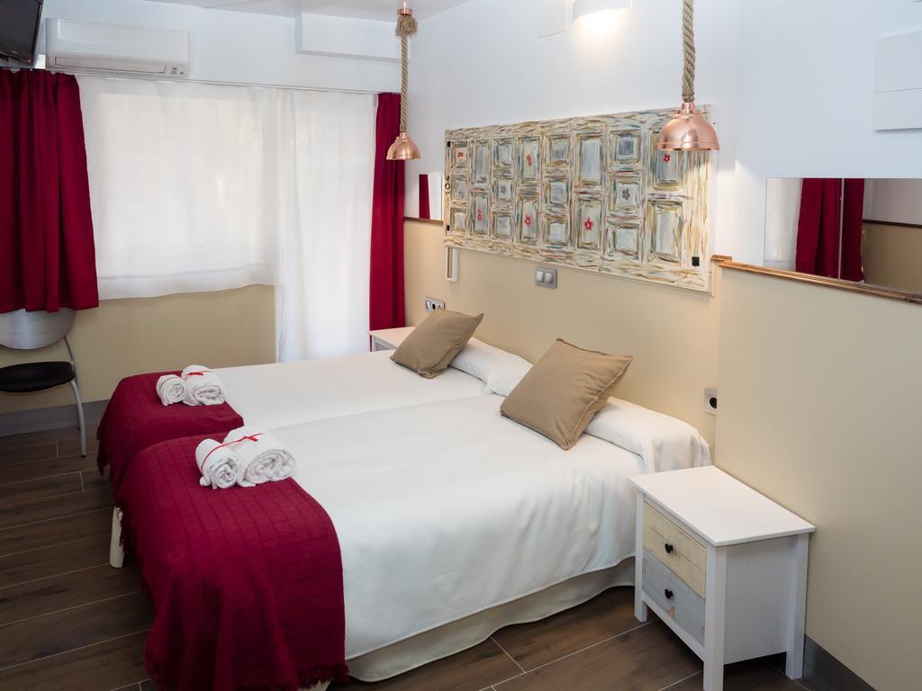 Hostal Boutique Luna De Gavin Cullera Exteriör bild
