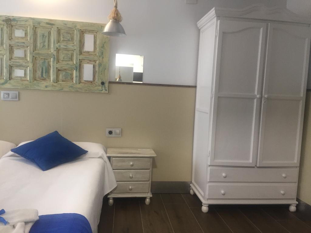 Hostal Boutique Luna De Gavin Cullera Exteriör bild