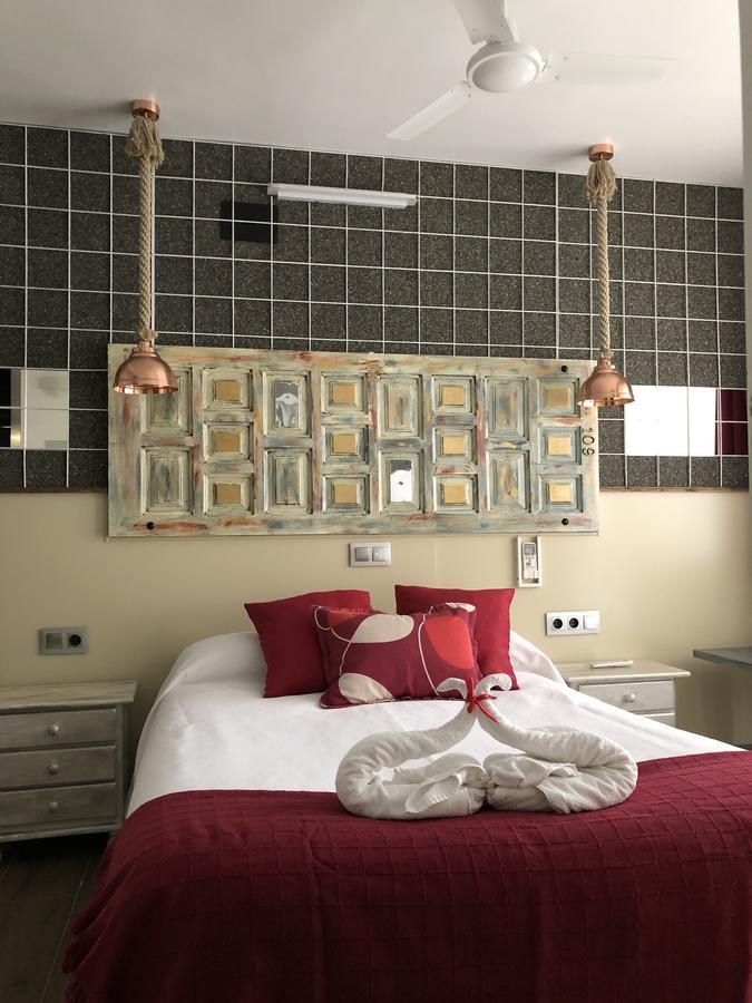 Hostal Boutique Luna De Gavin Cullera Exteriör bild