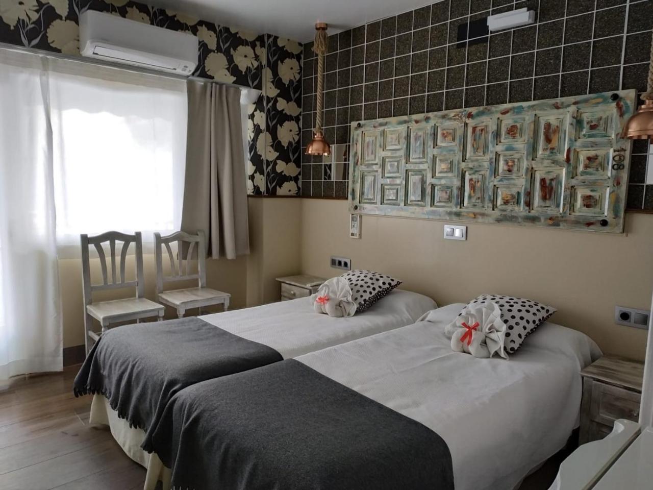 Hostal Boutique Luna De Gavin Cullera Exteriör bild